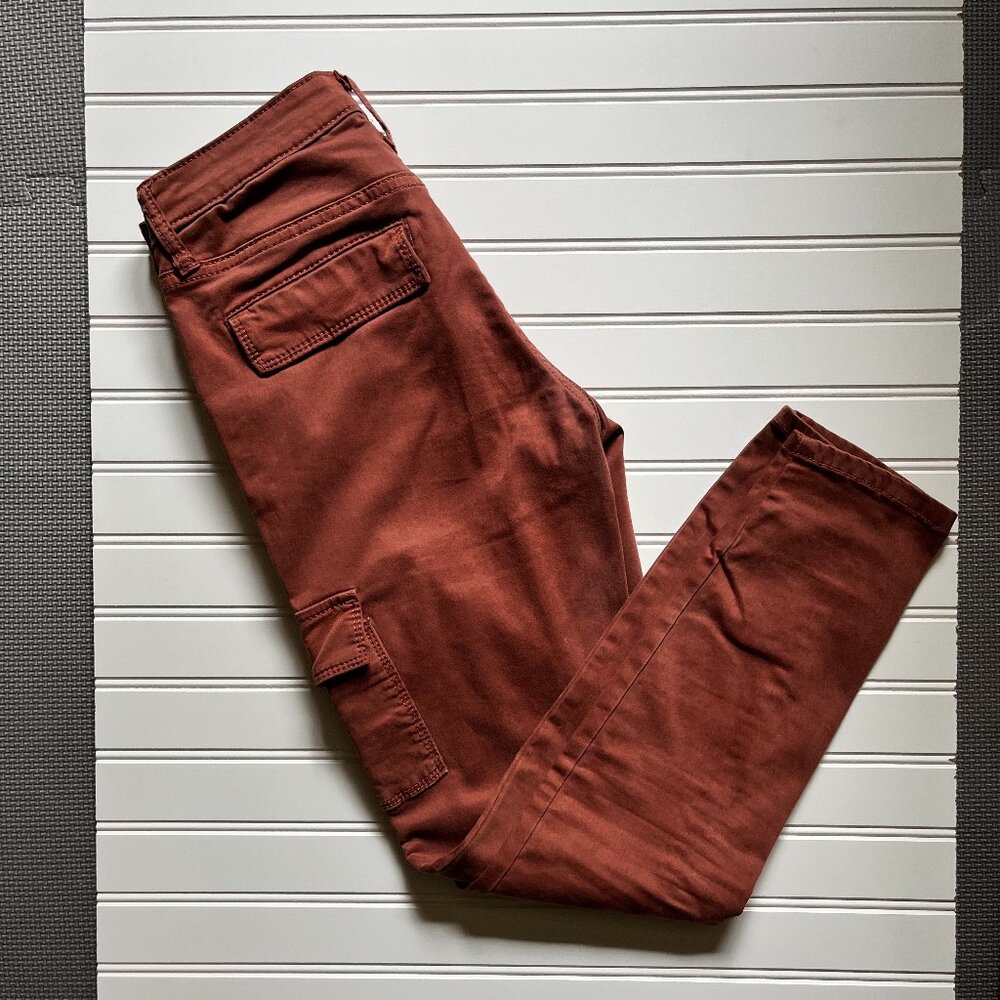 Universal Thread Cargo Pants